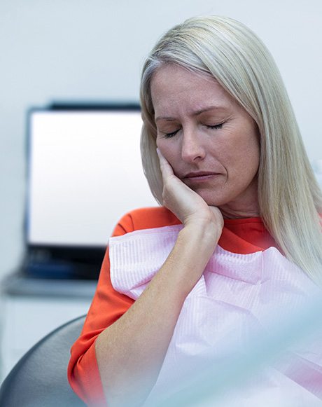 Woman with tooth pain